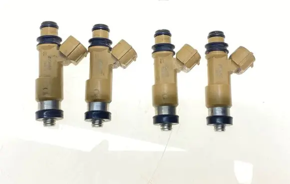 Subaru Legacy Fuel injectors set 009072124 009072125