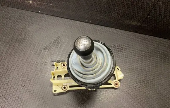 Mitsubishi Colt CZ3 Gear shifter/selector MN178047 8129100000 02012006