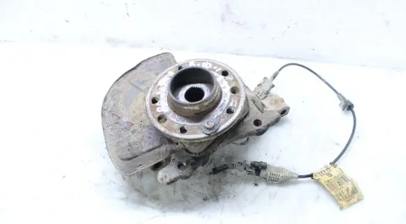 Opel Zafira B Front wheel hub
