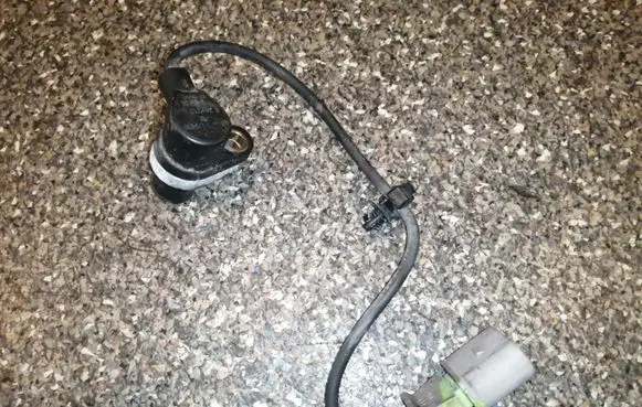 Audi A6 S6 C6 4F Crankshaft position sensor 0261210146