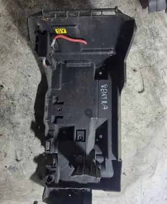 Opel Vectra C Battery box tray 09180777 0086022
