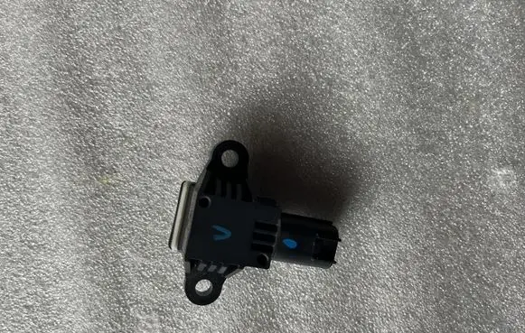 Hyundai Santa Fe Airbag deployment crash/impact sensor 95930S1000