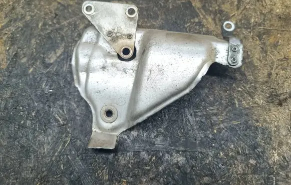 Volkswagen Golf VII Heat shield in engine bay 04E253041F