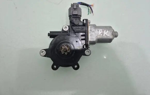 Citroen C-Crosser Front door window regulator with motor 705220