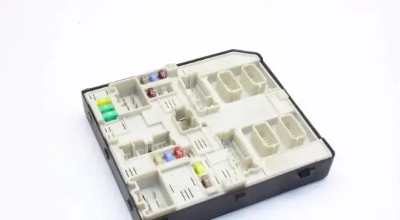 Renault Kangoo III Fuse module 284B68727R