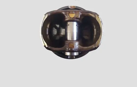 BMW 3 E90 E91 Piston 0000