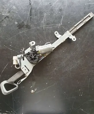 Mercedes-Benz CLK A209 C209 Seat adjustment motor 0390201968 2098680222 2038600282