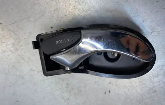 Ford Focus Front door interior handle XS41A22600AK