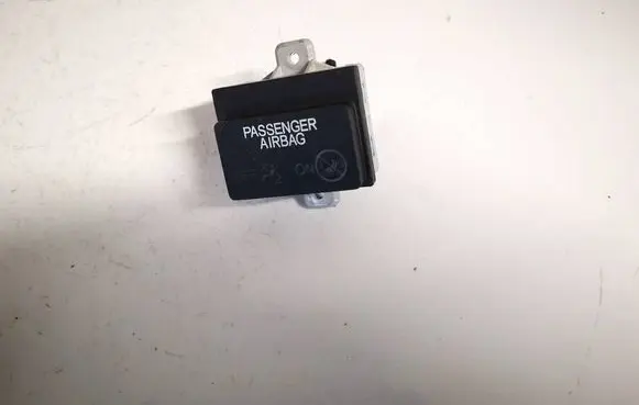 Honda CR-V Passenger airbag on/off switch m47258