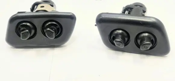 BMW 5 E39 Headlight washer spray nozzle 61678360661 61678360662