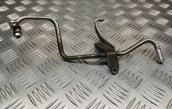 Coolant pipe/hose
