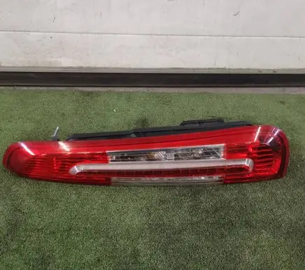 Ford C-MAX I Rear/tail lights M5113N411AA