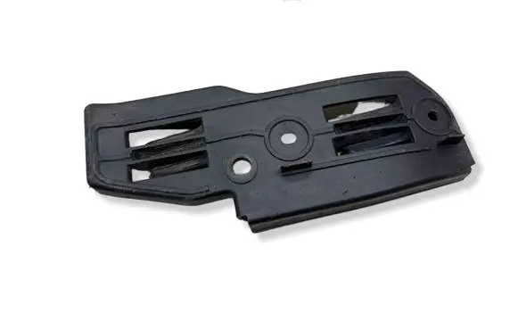 Volkswagen PASSAT B5.5 Front bumper mounting bracket 3B0807183E