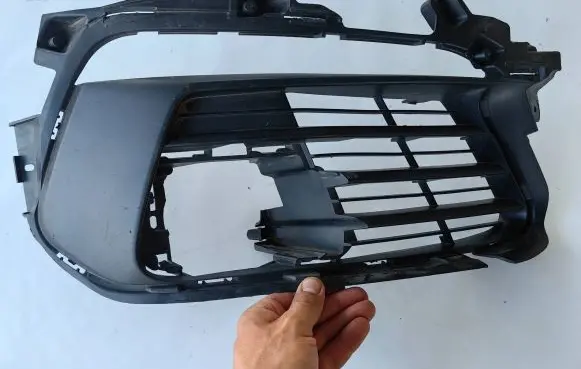 Peugeot 308 Front bumper lower grill 99894487
