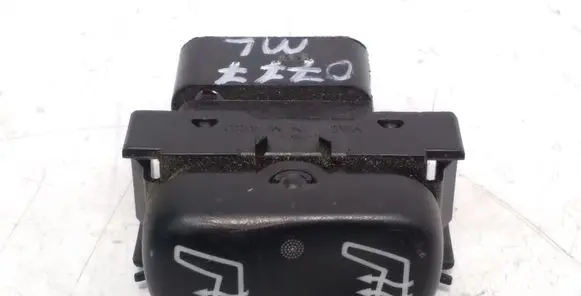 Mercedes-Benz ML W163 Seat heating switch 1638200210