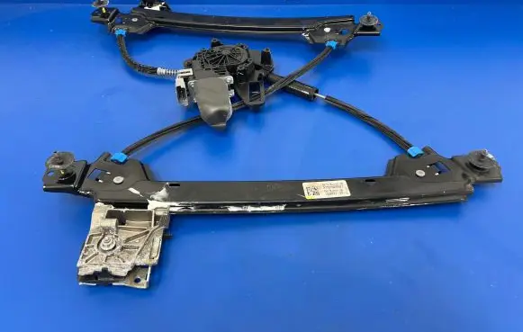 Tesla Model X Rear window lifting mechanism without motor 102882100C A1TEF0000527
