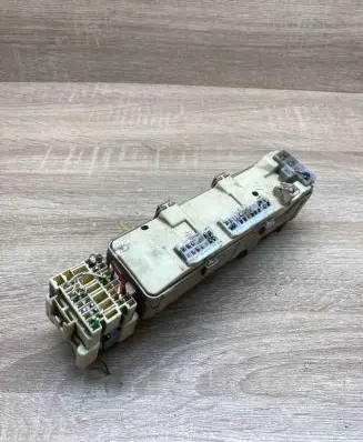 Toyota Avensis T250 Fuse box set 9L090014 4978