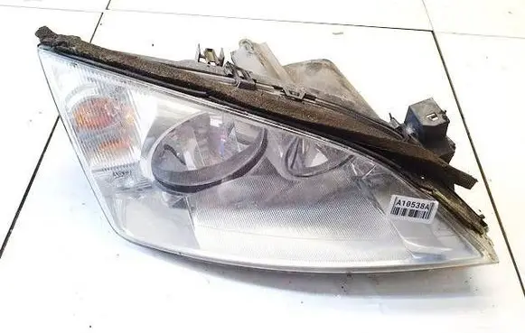 Ford Mondeo Mk III Headlight/headlamp 0301174204