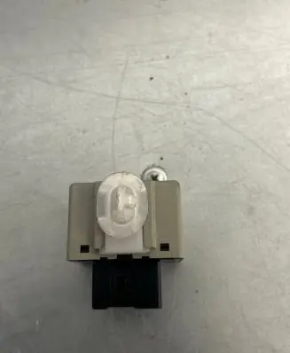 Citroen C-Crosser Other relay 8624A001 10070393