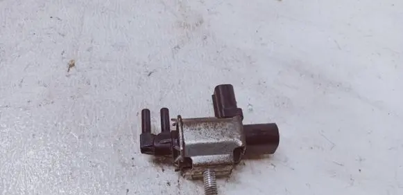 Ford S-MAX Turbo solenoid valve 4M5G9A500NB