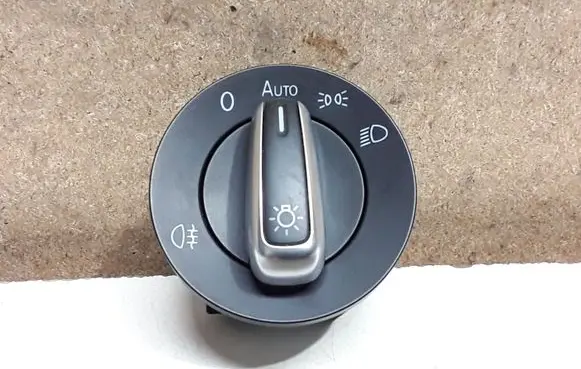 Volkswagen PASSAT B7 Light switch 3C8941431