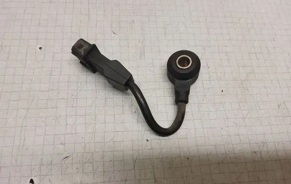 Volkswagen Bora Detonation knock sensor 06A905377
