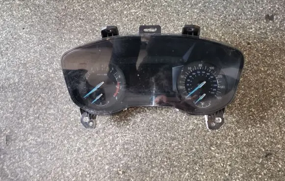 Ford Fusion II Speedometer (instrument cluster) DS7T10849EH