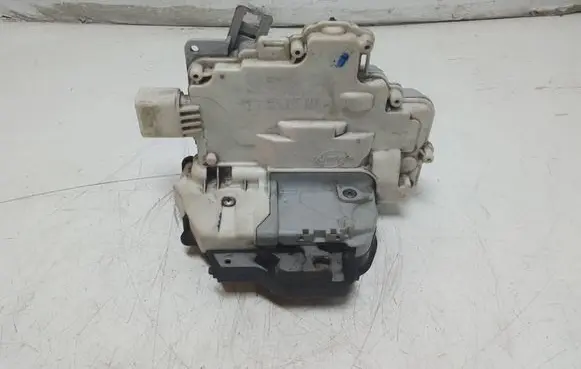 Audi A6 S6 C6 4F Rear door lock 4F2837015