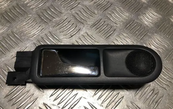Volkswagen PASSAT B5 Rear door interior handle 3B0839113