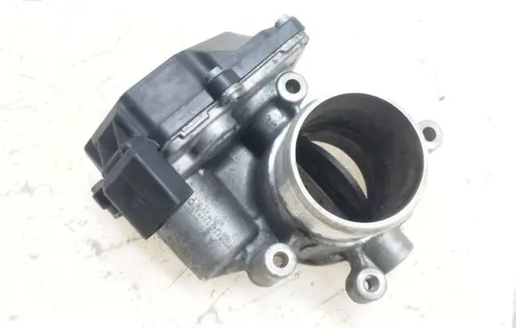 Volkswagen PASSAT B7 Throttle valve 03L128063R 2411112032 A2C31762900