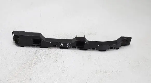 Honda HR-V Rear bumper mounting bracket 17853F1