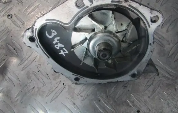 Renault Scenic II - Grand scenic II Water pump