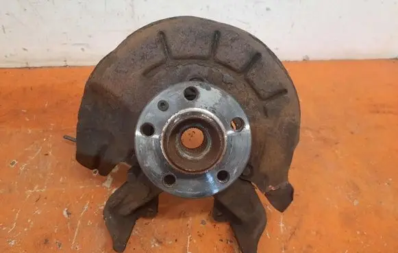 Seat Ibiza III (6L) Front wheel hub spindle knuckle