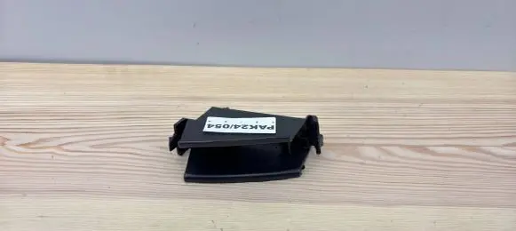 Mazda 2 Front bumper mounting bracket D651-500K2