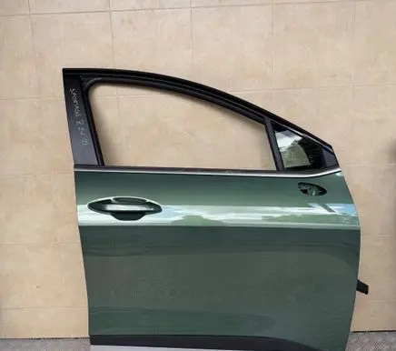 KIA Sportage Front door