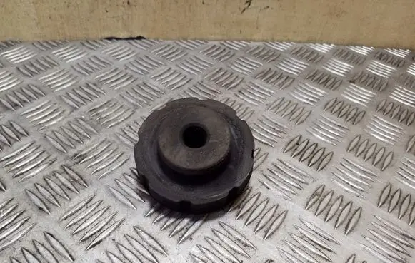 Audi A4 S4 B8 8K Rear coil spring rubber mount 8K0512149