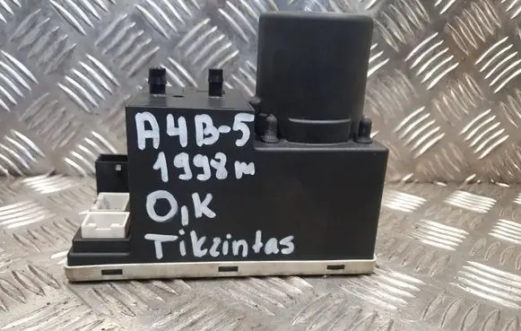 Audi A4 S4 B5 8D Central locking motor 8L0862257E 1002221096