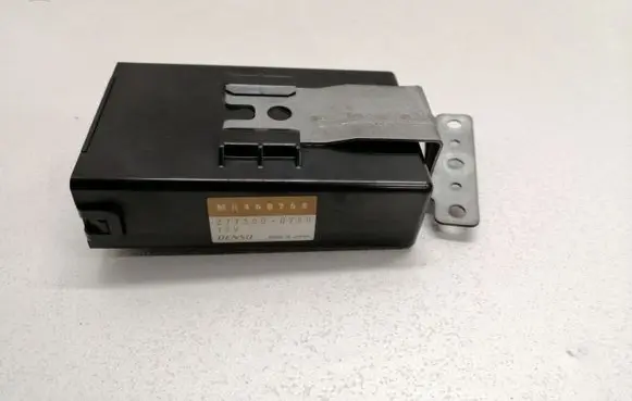 Mitsubishi Pajero Air conditioning/heating control unit MR460758