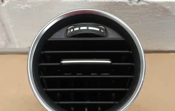 Mercedes-Benz C W204 Dashboard side air vent grill/cover trim A2048306354 266510 63549116