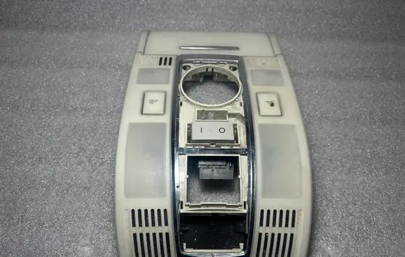 Audi A6 S6 C6 4F Front seat light 4F0947135 4F0951177