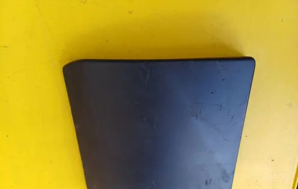 Opel Vivaro Front door trim (molding) 76819622BR