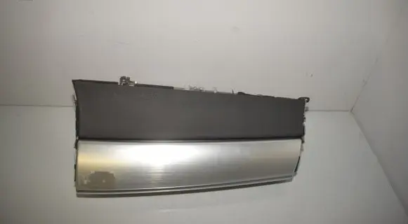 BMW X6 E71 Glove box 9875642 9211033 51169211033