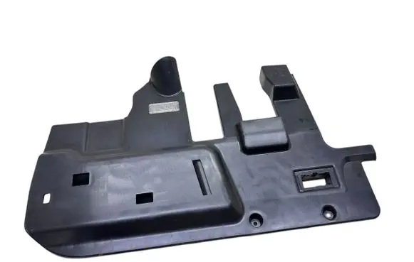 Volkswagen Touareg I Dashboard lower bottom trim panel 7L6815173J