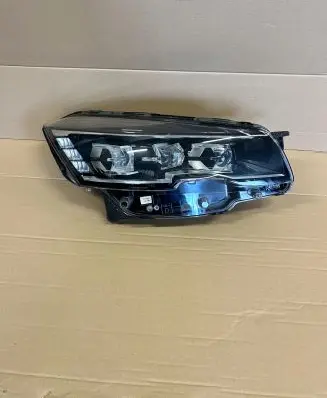 Peugeot 508 Headlight/headlamp 9807241680