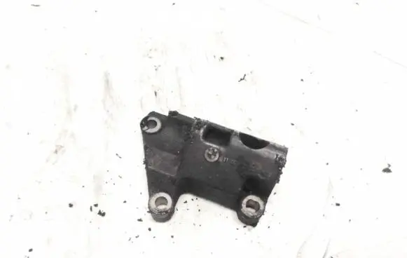 BMW X5 E53 Engine mounting bracket 2247619
