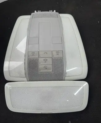 Mercedes-Benz C W204 Front seat light