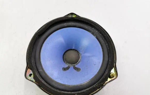 KIA Carens I Rear door speaker 0K2FC66960