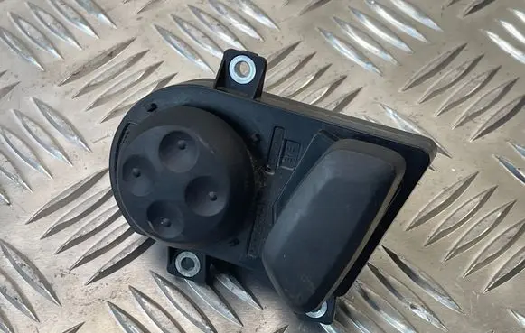 Volkswagen PASSAT B6 Seat control switch 3C0959777
