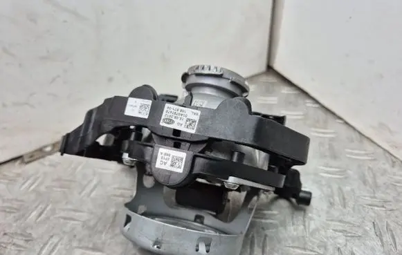 BMW 1 F20 F21 Headlight part 16867104 1697904 0713565A