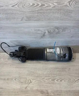 BMW 7 F01 F02 F03 F04 Rear shock absorber/damper 6858814